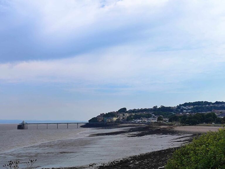 Clevedon – odkryj urok nadmorskiego miasteczka w Wielkiej Brytanii